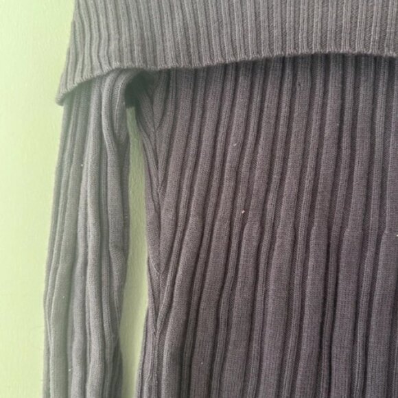 Elie Tahari Knit Sweater - Picture 2 of 3